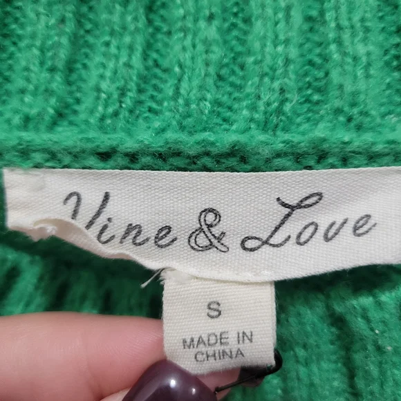 Christmas Vine & Love Sequin Lightbulb Green Sweater Size S - Picture 2 of 5